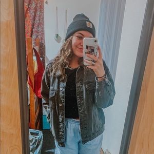 Meet your Posher, Alissa